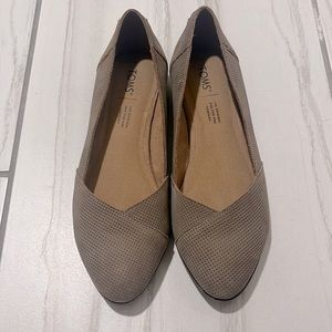 Toms Women's Flats in Taupe
